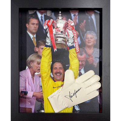 Arsenal FC Seaman Signed Glove (Framed) - Gift Arch