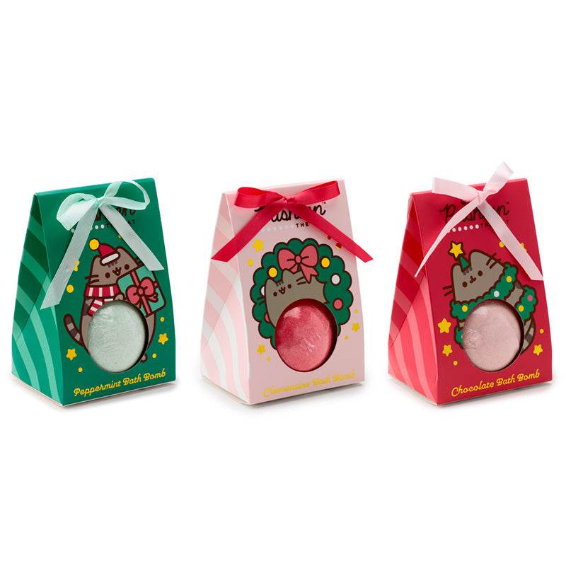 Christmas Pusheen the Cat Bath Bomb in Gift Box - Gift Arch