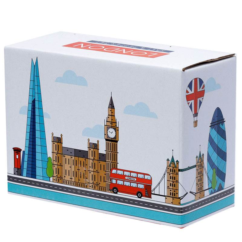 London Guardsman & Beefeater Ceramic Salt & Pepper Set - Gift Arch