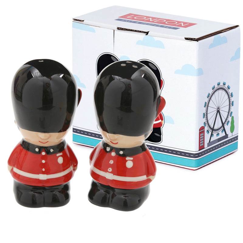 London Guardsman Ceramic Salt & Pepper Set - Gift Arch