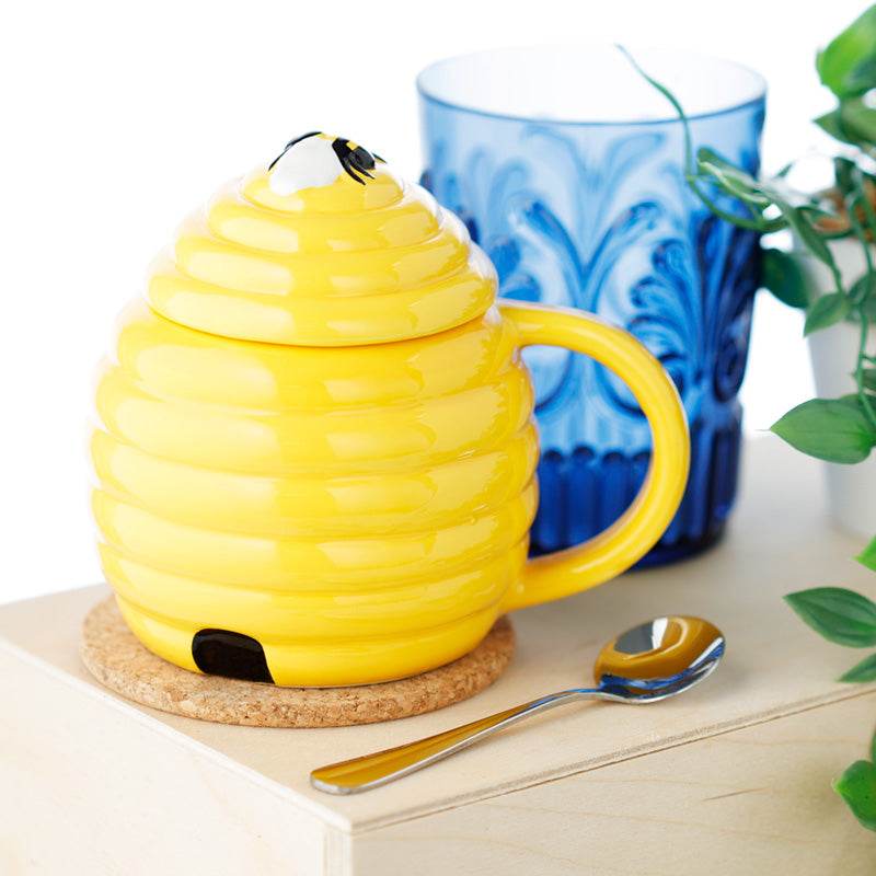 Beehive Shaped Ceramic Mug with Lid - Gift Arch