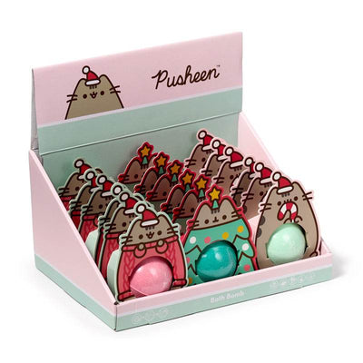 Christmas Pusheen the Cat Bath Bomb in a Shaped Gift Box - Gift Arch