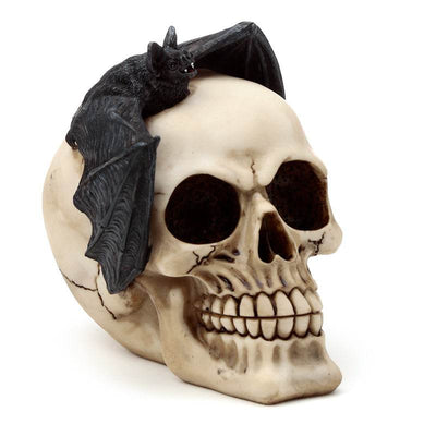 Gruesome Skull Head with Bat Decoration - Gift Arch