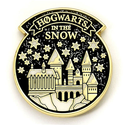 Harry Potter Hogwarts Winter Greetings Card with Badge - Gift Arch