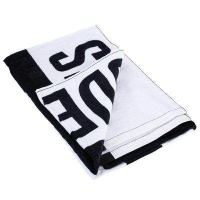Juventus FC Crest Towel - Gift Arch
