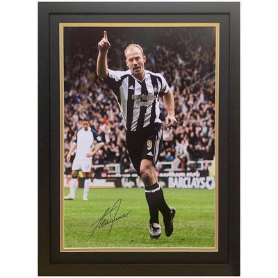 Newcastle United FC Shearer Signed Framed Print - Gift Arch