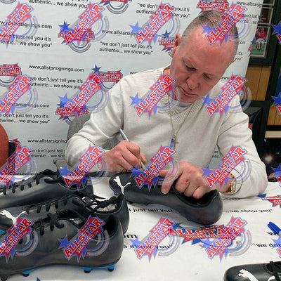 Rangers FC Gascoigne Signed Boot (Framed) - Gift Arch